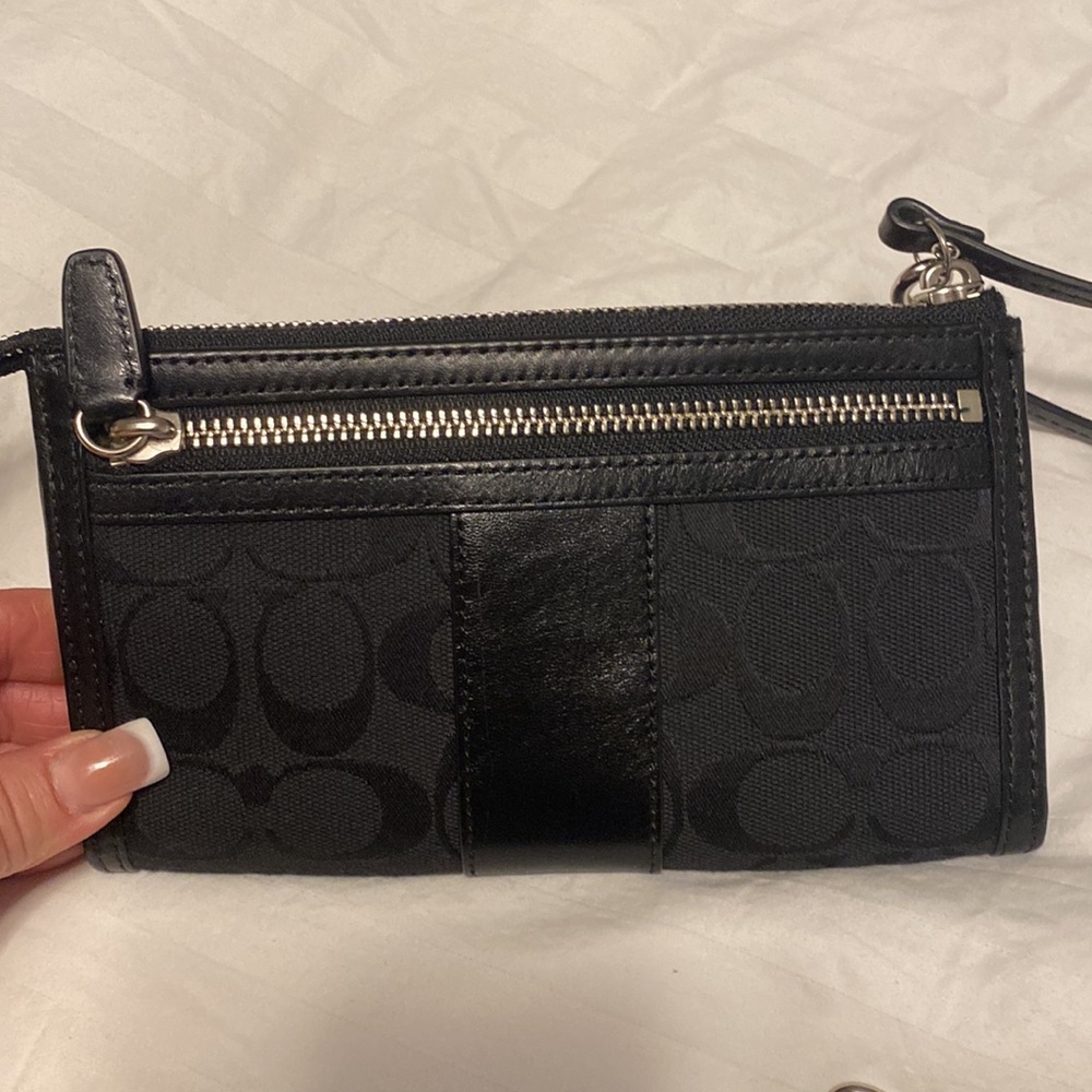 Authentic coach wallets - Picture 3 of 4